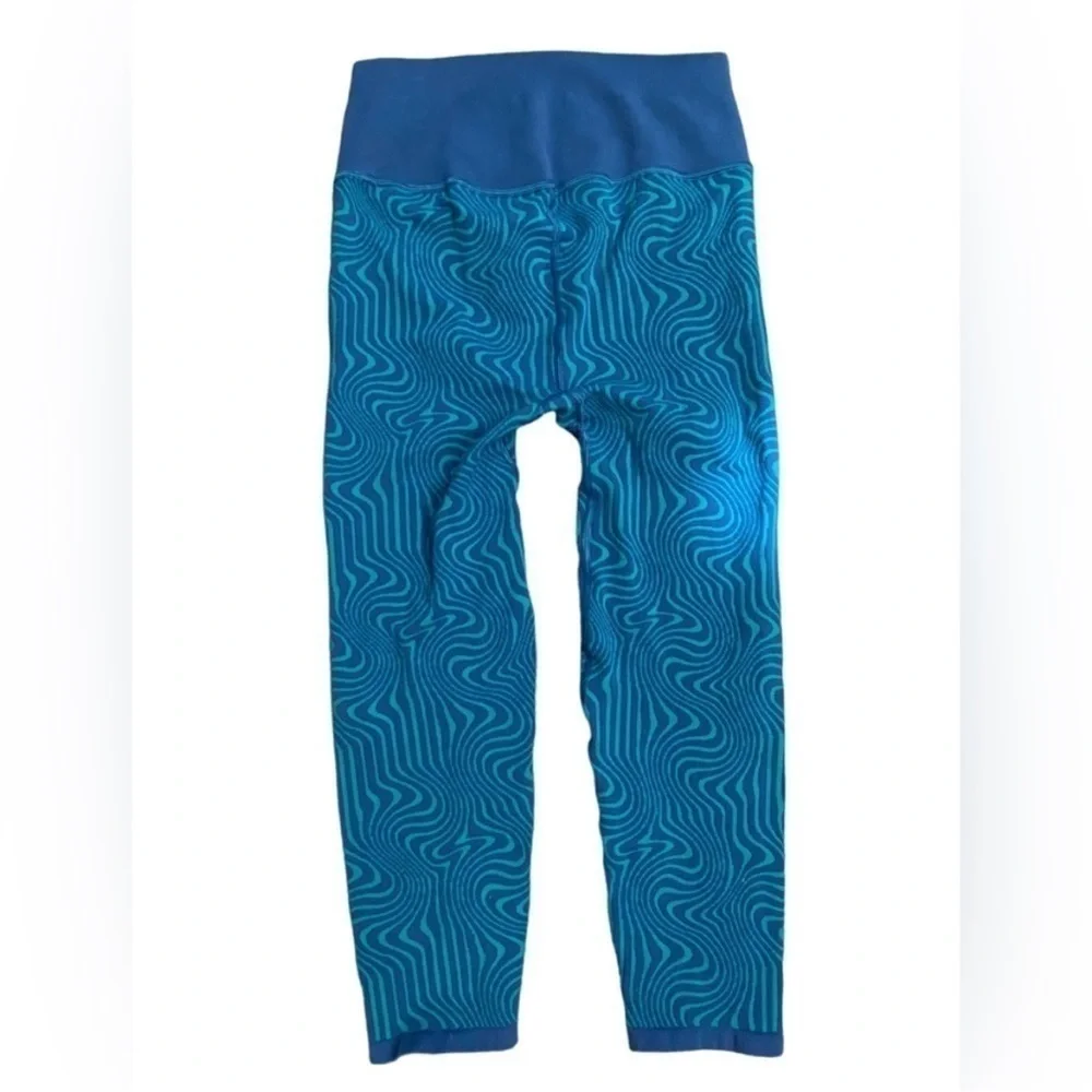 Free People Free Throw Jacquard Legging Wave Rider Swirl SIZE MEDIUM